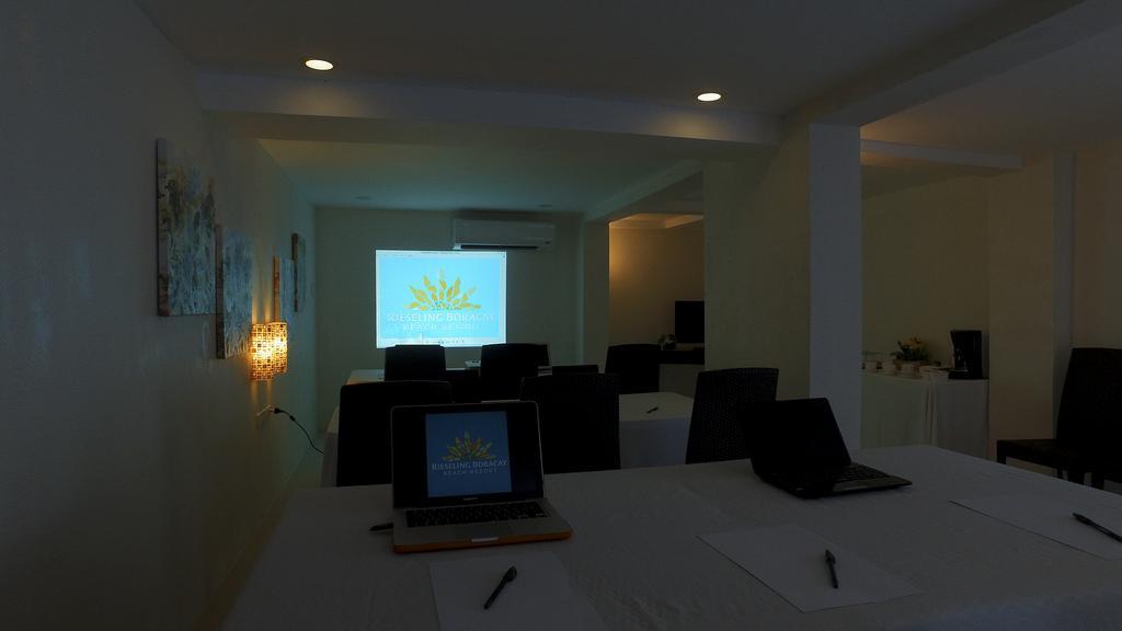 Rieseling Boracay Beach Resort Balabag  Kültér fotó