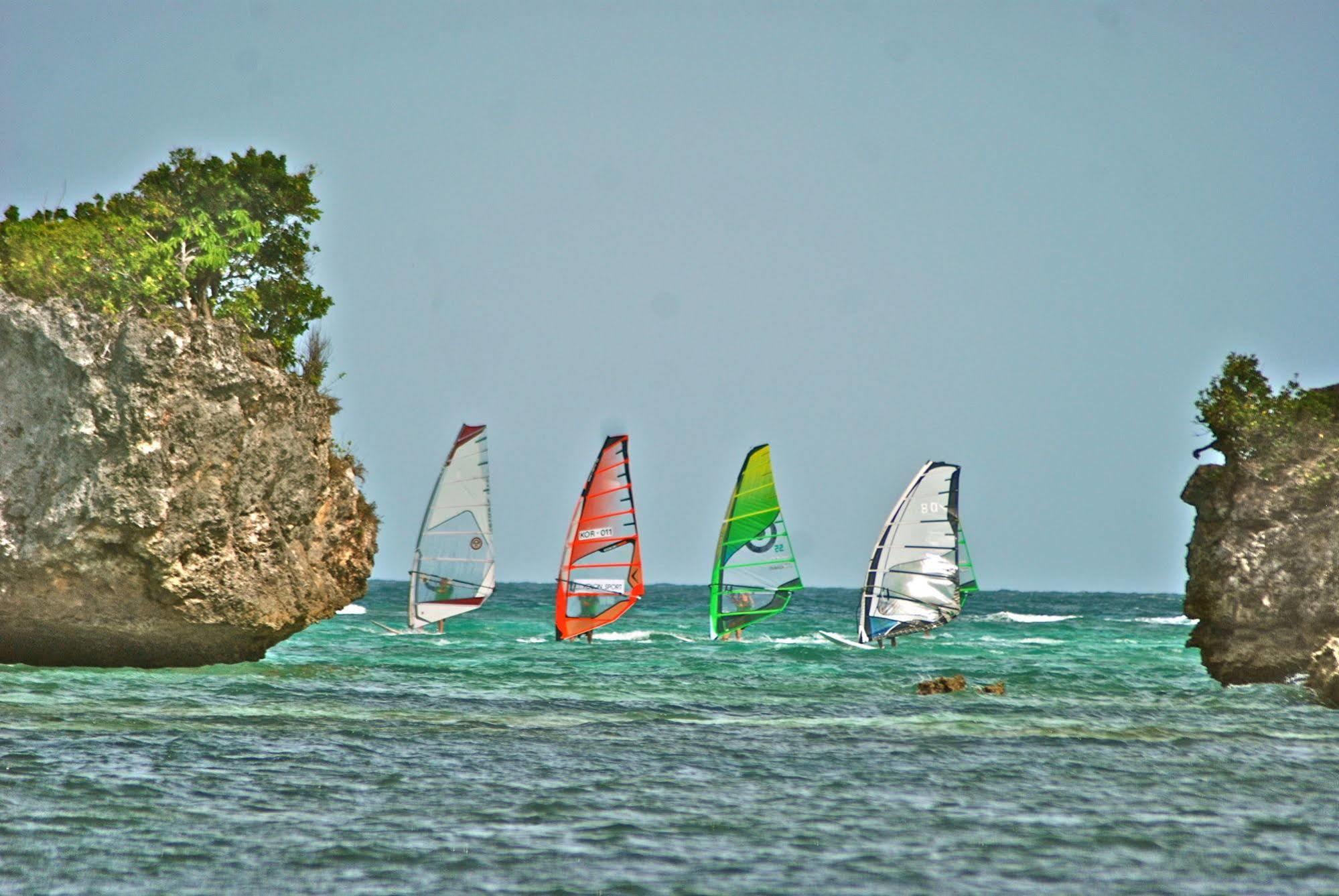 Rieseling Boracay Beach Resort Balabag  Kültér fotó